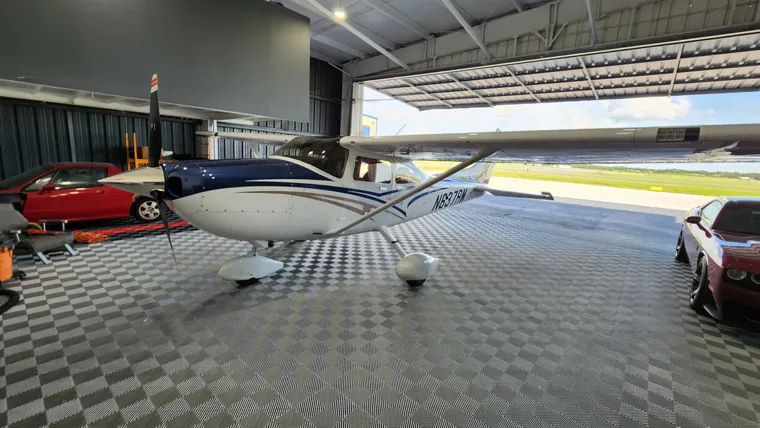 Aircraft wing in the detailing hangar